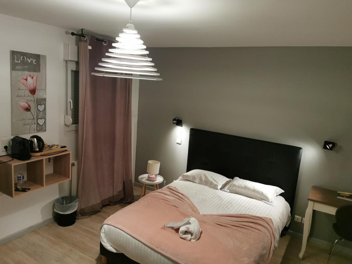 Logis Hotel- Restaurant La Haie Des Vignes Seminaires Et Evenementiel Allain Zewnętrze zdjęcie